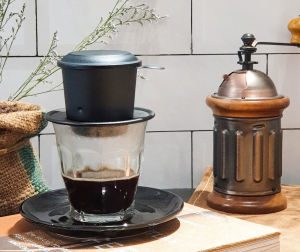 4 Bước "Vàng" Trong Cách Pha Cà Phê Phin Lớn Để Bán Hút Khách